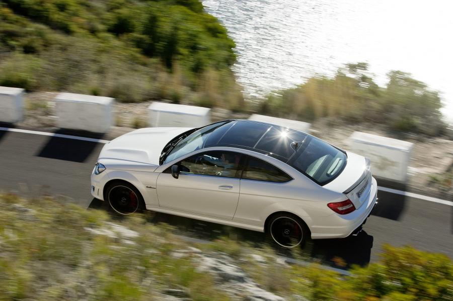  Mercedes-Benz C63 AMG Coupe 2012 года  (фото 107 из 113)